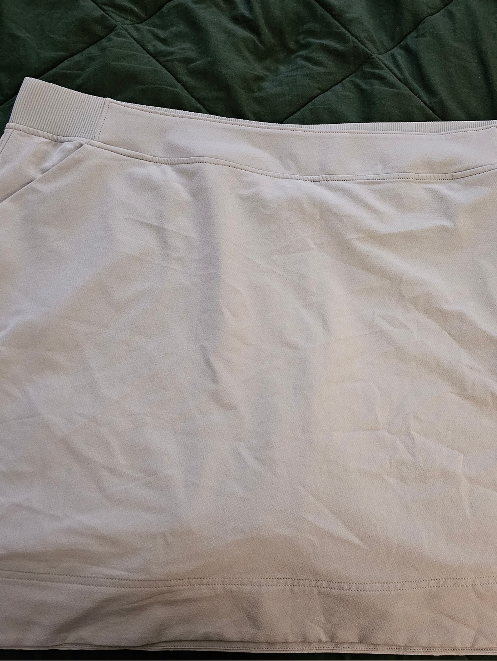 32 Degrees Light Sage Athletic Skort with Ribbed Waistband